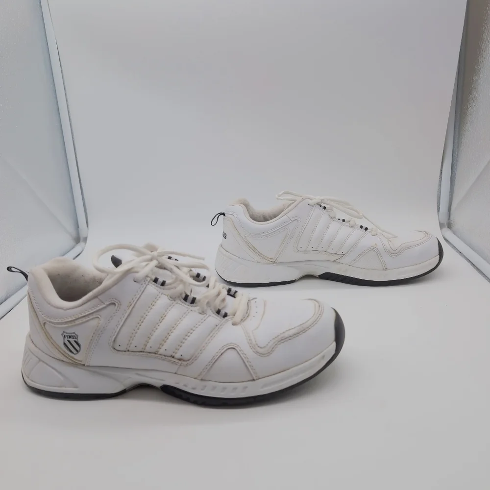 K Swiss Sz 10 02476125 LOW White Men's Athletic Sneakers